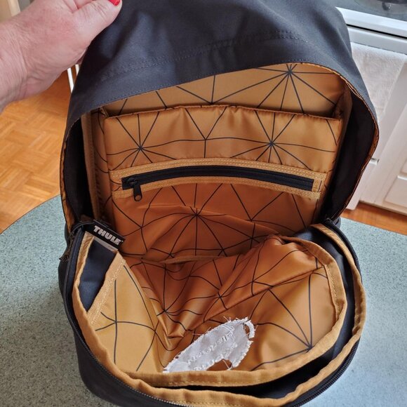 NNU Thule TJ Maxx/Marshalls Black Backpack - Picture 2 of 7